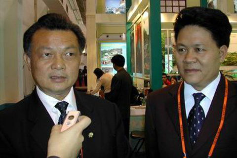 賀州市長陳利丹(右)接受媒體採訪.jpg