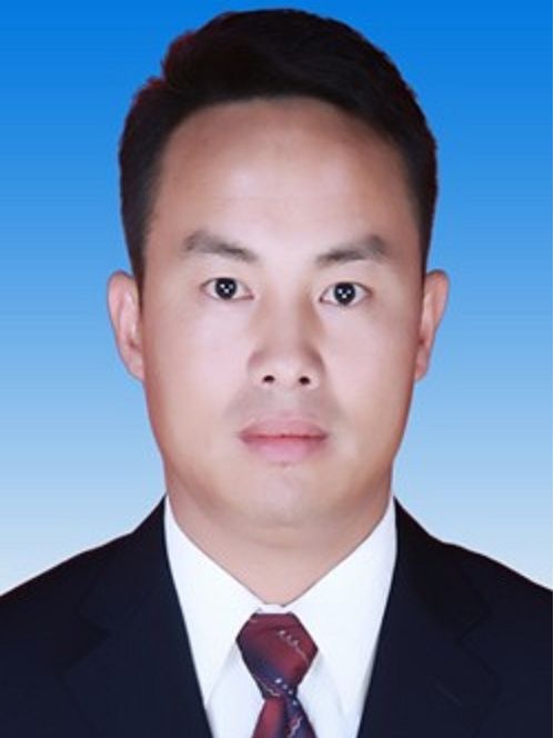 李德春(雲南省楚雄彝族自治州雙柏縣政府黨組成員、政府辦公室黨組書記、主任) 李德春(雲南省楚雄彝族自治州雙柏縣政府黨組成員、政府辦公室黨組書記、主任)