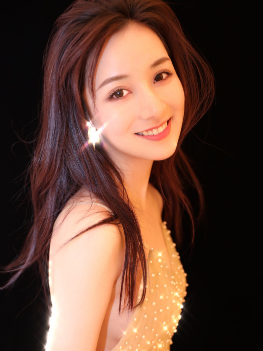 景瓷(中國內地影視女演員) 景瓷(中國內地影視女演員)