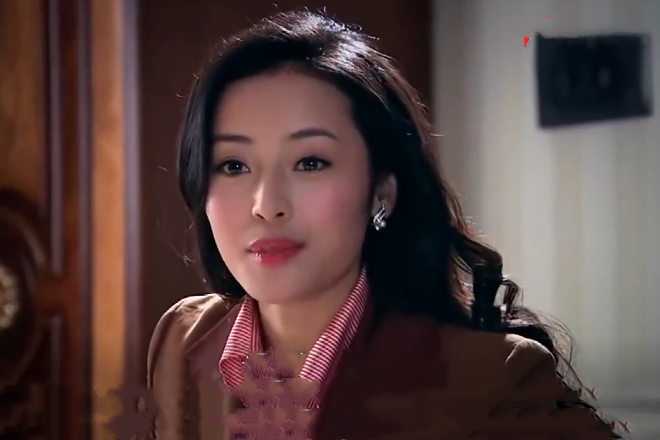 沈素珍(諜戰劇《內線前傳》中由演員秦雪飾演的角色) 沈素珍(諜戰劇《內線前傳》中由演員秦雪飾演的角色)