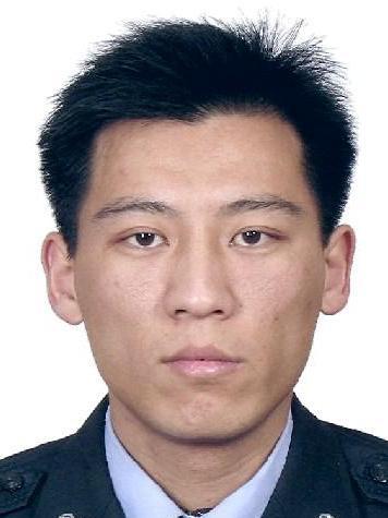 盧勇(河南省鄭州市中牟縣公安局黨委委員、政治處主任) 盧勇(河南省鄭州市中牟縣公安局黨委委員、政治處主任)
