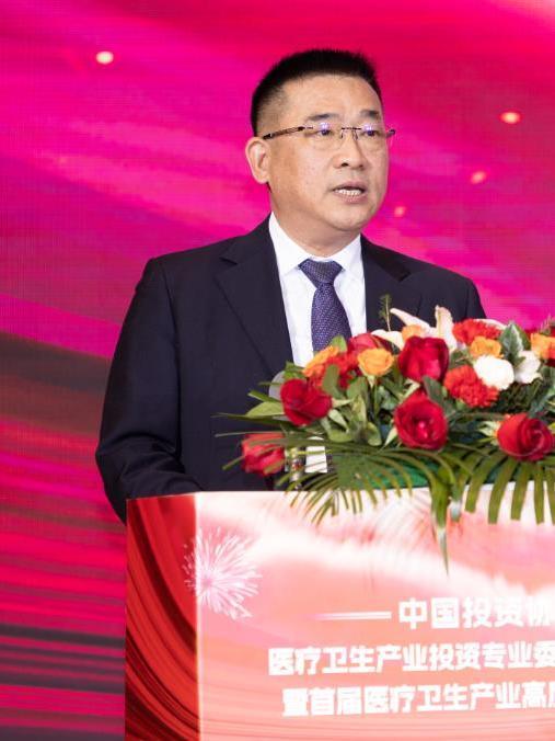 張永貴(中國投資協會法人、副會長兼秘書長) 張永貴(中國投資協會法人、副會長兼秘書長)