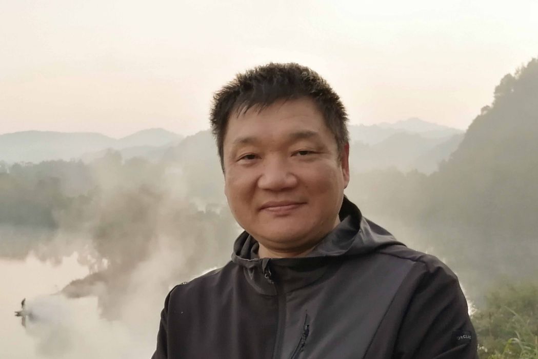謝佩新 謝佩新
