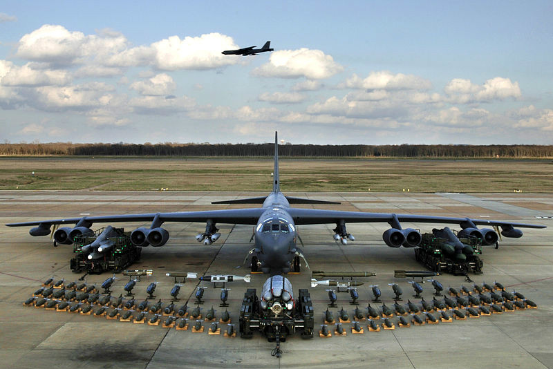 美國空軍裝備的戰略轟炸機：B-52