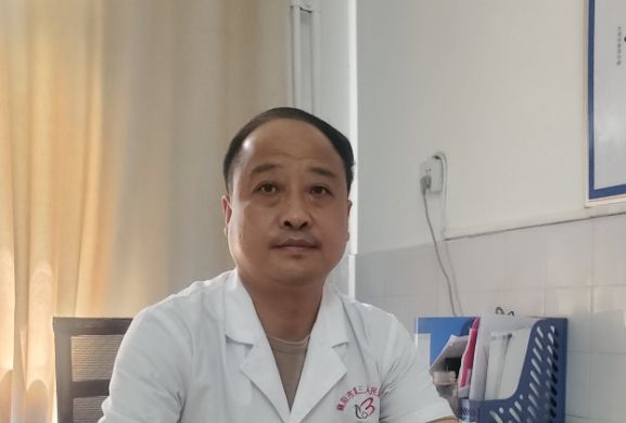 周俊忠(襄陽市第三人民醫院醫生) 周俊忠(襄陽市第三人民醫院醫生)