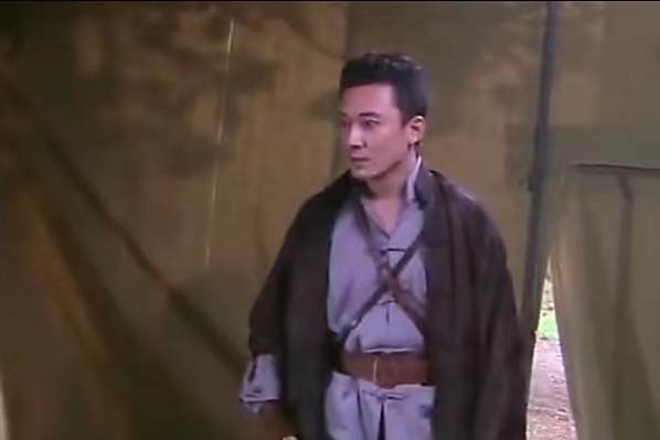 海東升(《勇士之城》中的土匪轉抗日角色) 海東升(《勇士之城》中的土匪轉抗日角色)