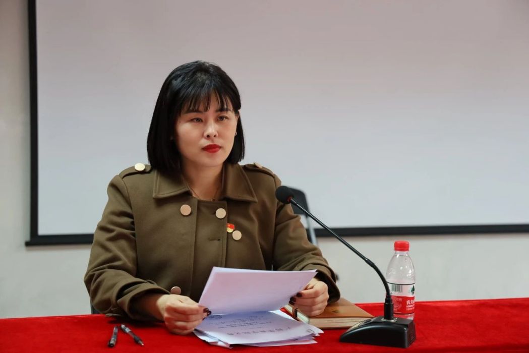 許娜(廣州華商學院副校長) 許娜(廣州華商學院副校長)