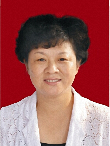 余先珍 余先珍