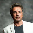 讓·米歇爾·雅爾(Jean Michel Jarre)