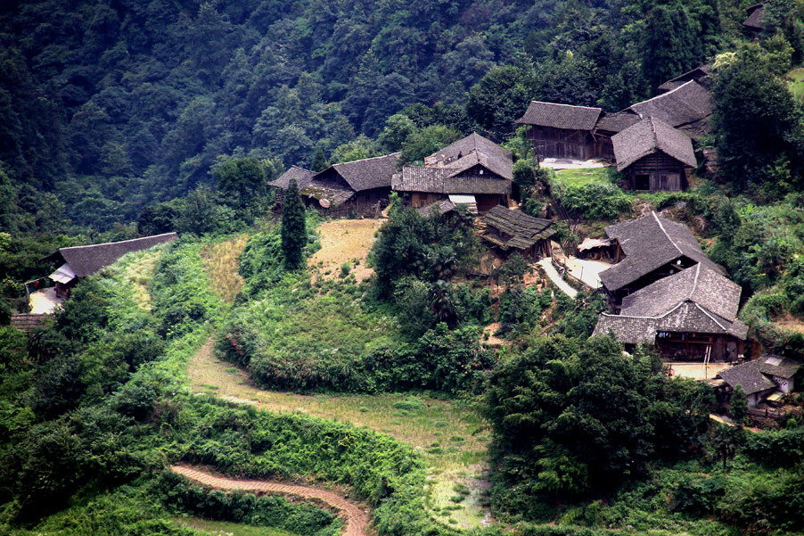 漸山村 漸山村