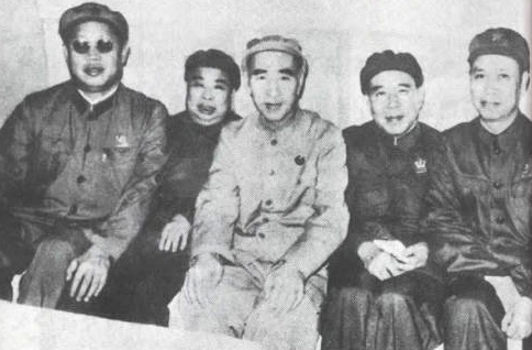 李、吳、林、黃、邱1970年8月江西九江合影