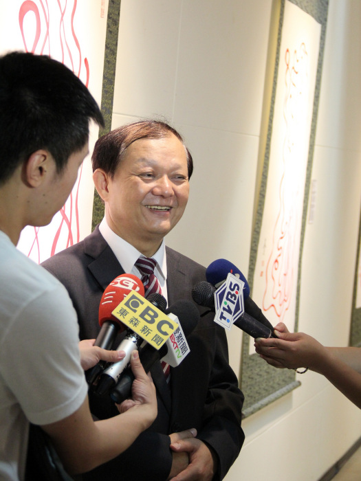李登元(一筆畫能量藝術創始人) 李登元(一筆畫能量藝術創始人)