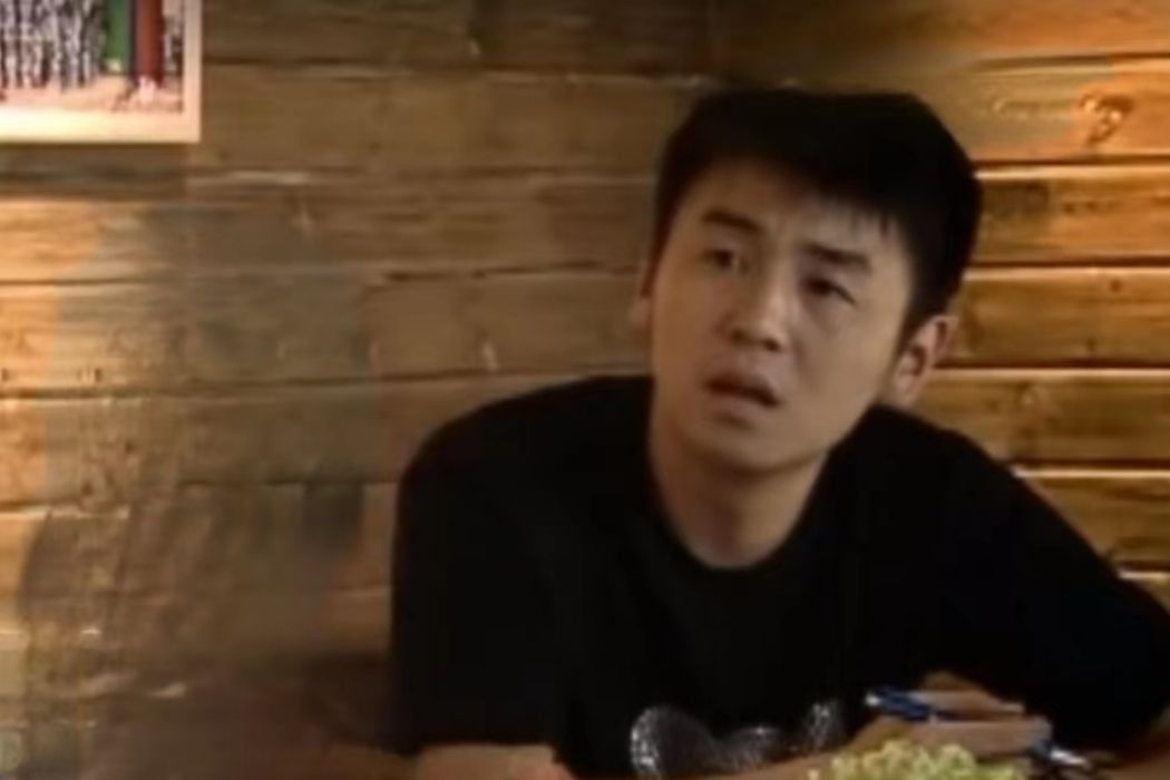 肖俊(愛情喜劇《和空姐一起的日子》中的角色) 肖俊(愛情喜劇《和空姐一起的日子》中的角色)
