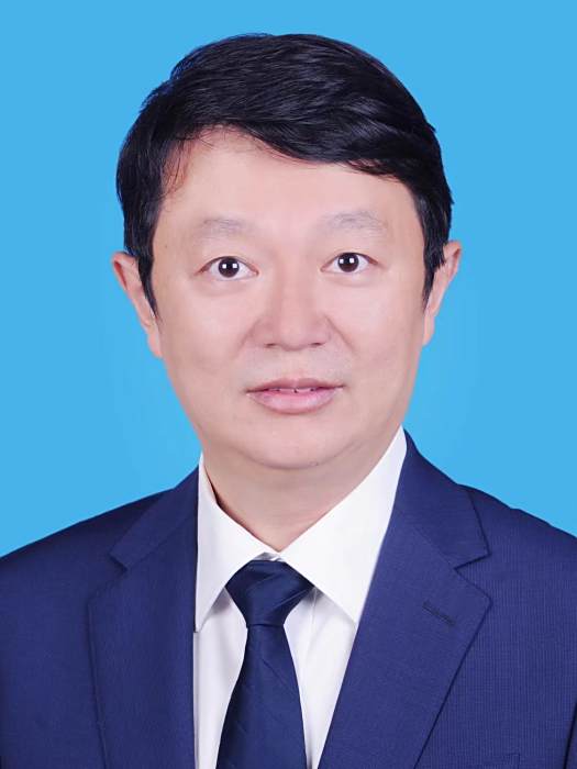 張大千(湖南湘江新區管理委員會審計局黨組成員、副局長) 張大千(湖南湘江新區管理委員會審計局黨組成員、副局長)