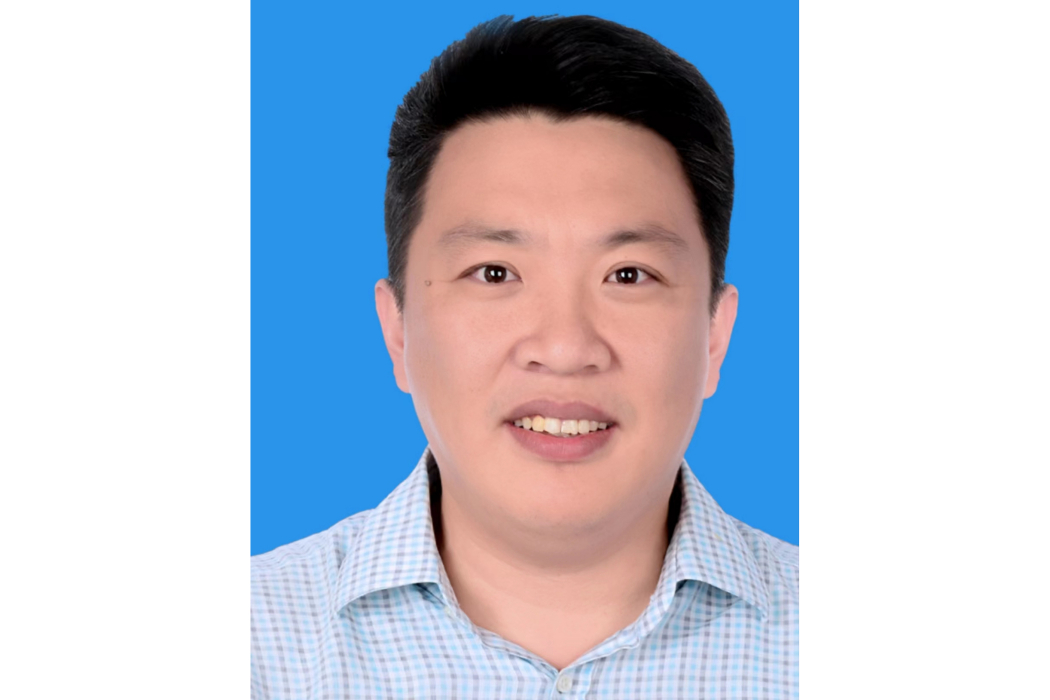梁靚(西藏自治區日喀則市住房和城鄉建設局黨組成員、副局長) 梁靚(西藏自治區日喀則市住房和城鄉建設局黨組成員、副局長)