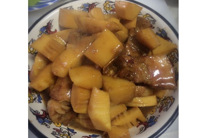 春筍燜腩肉