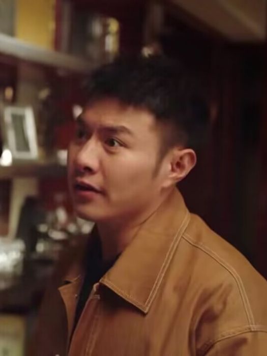 周墨(電視劇《盲心千金》中的角色) 周墨(電視劇《盲心千金》中的角色)