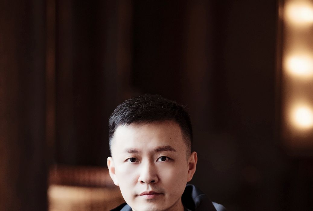 李明軒(華人一手體育科技有限公司執行董事) 李明軒(華人一手體育科技有限公司執行董事)