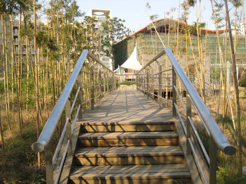 竹林廊橋