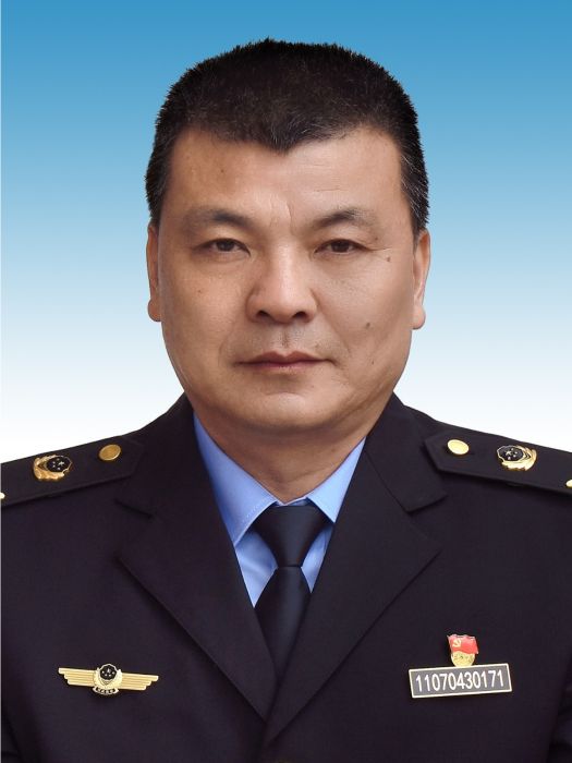 朱躍軍(浙江省東陽市市場監督管理局黨委委員、副局長) 朱躍軍(浙江省東陽市市場監督管理局黨委委員、副局長)