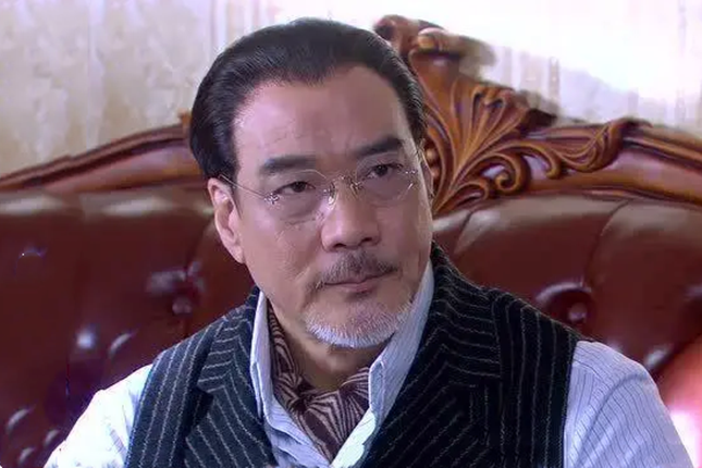 張漢民(諜戰劇《寒冬》中的中共地下黨員角色) 張漢民(諜戰劇《寒冬》中的中共地下黨員角色)