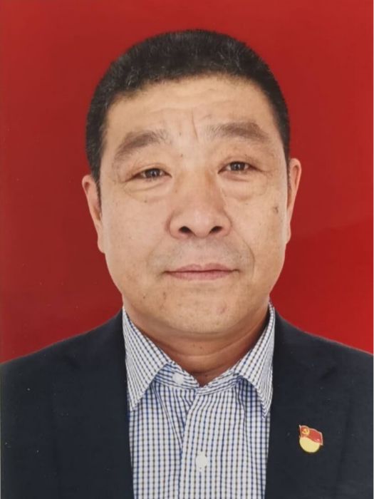 梁鋒(吉林省榆樹市委老幹部局副局長) 梁鋒(吉林省榆樹市委老幹部局副局長)