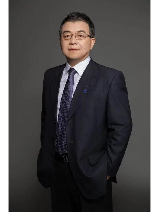 周昌(石化盈科信息技術有限責任公司董事長、黨委書記) 周昌(石化盈科信息技術有限責任公司董事長、黨委書記)