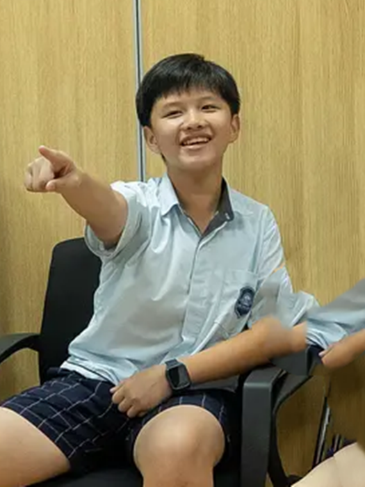 李俊偉(電影《小孩不笨3》中的角色) 李俊偉(電影《小孩不笨3》中的角色)