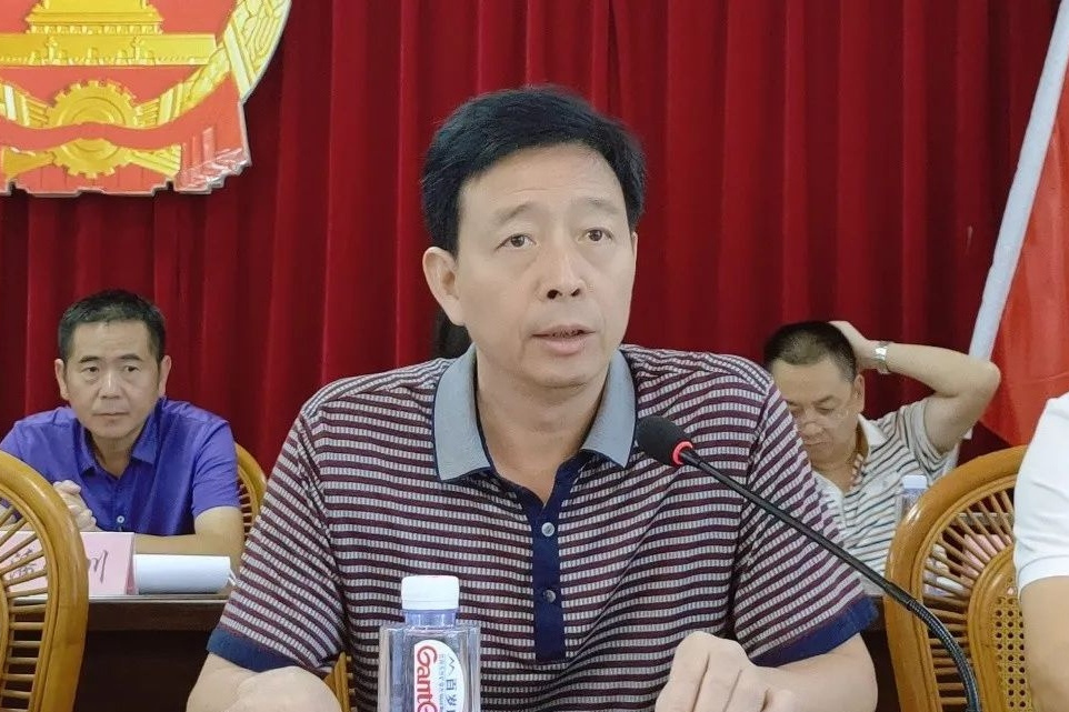 劉宗斌(泉州市惠安縣人大常委會原副主任) 劉宗斌(泉州市惠安縣人大常委會原副主任)