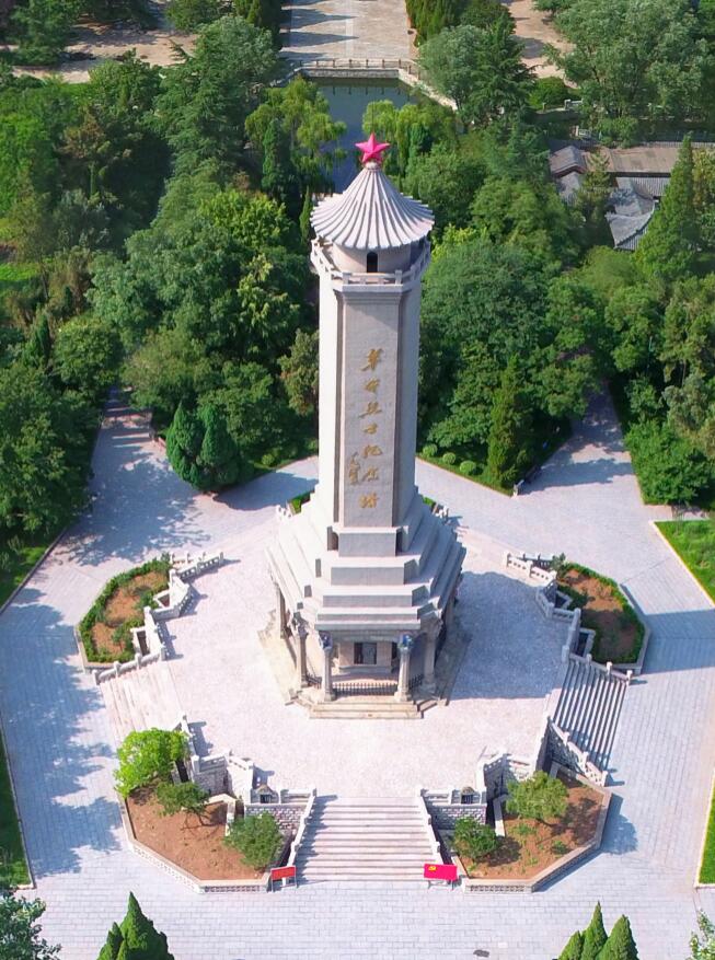 華東革命烈士陵園紀念塔