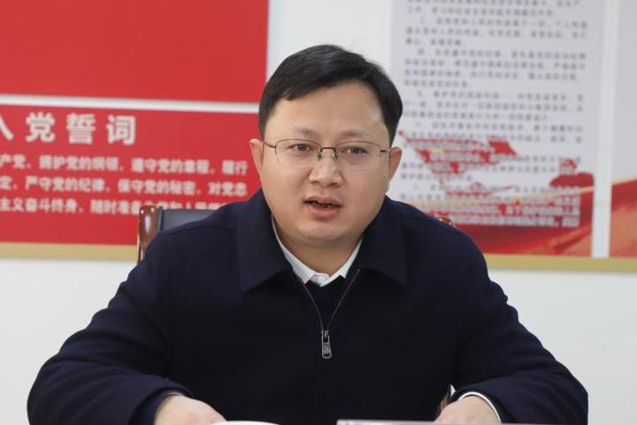 常瑜(廣西賀州城建投資集團有限公司董事、總經理) 常瑜(廣西賀州城建投資集團有限公司董事、總經理)
