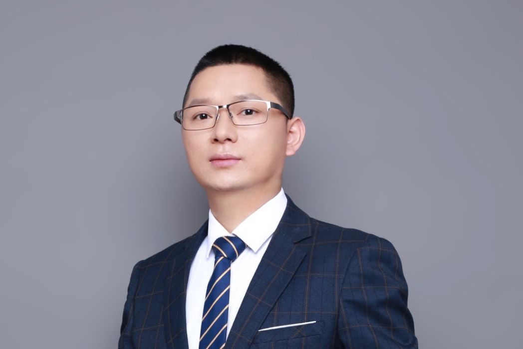 謝華亮(好未來學而思網校技術總監兼技術委員會主席) 謝華亮(好未來學而思網校技術總監兼技術委員會主席)