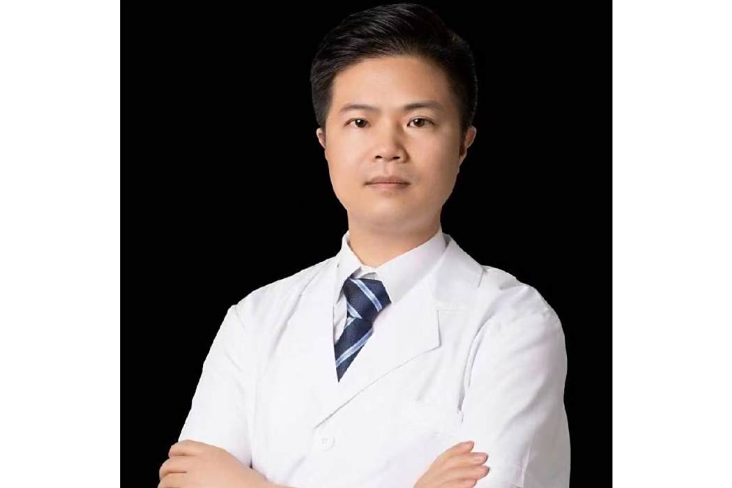 王樹民(瀋陽渾南藍樹醫療美容門診部醫生) 王樹民(瀋陽渾南藍樹醫療美容門診部醫生)