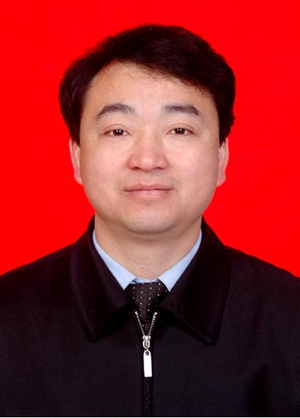 王建華(湖南省教育廳黨組成員、省委教育工委副書記)