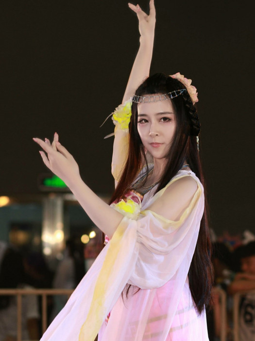 秭顏 秭顏