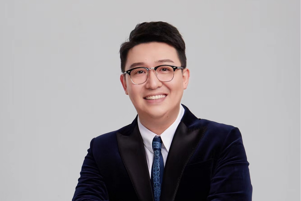 王振宇(一級播音員) 王振宇(一級播音員)