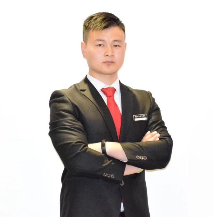 徐冰(艾爾健身學院院長) 徐冰(艾爾健身學院院長)