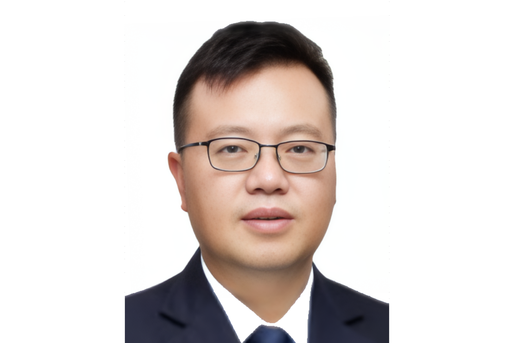 陳禮興(廣東省中山市永安中學黨總支書記、校長) 陳禮興(廣東省中山市永安中學黨總支書記、校長)