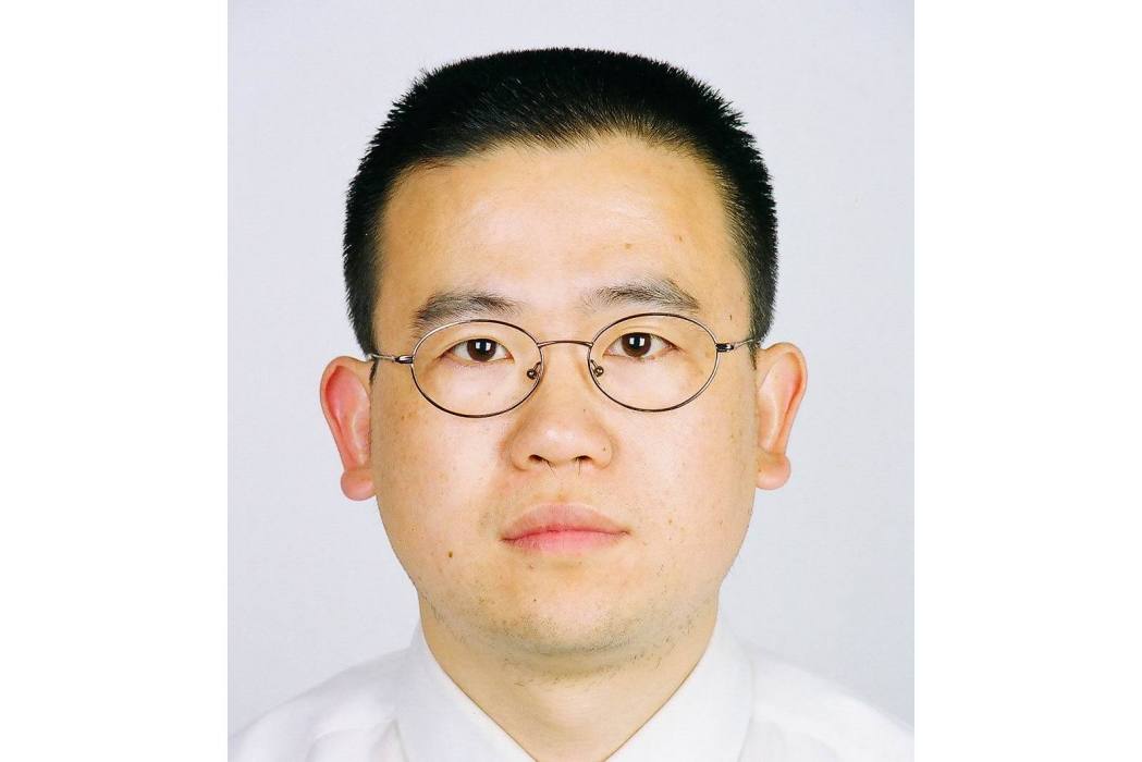 黃永鋒(東華大學計算機科學技術學院計算機套用系副教授) 黃永鋒(東華大學計算機科學技術學院計算機套用系副教授)