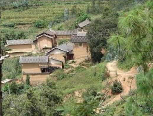 布下村(雲南省玉溪市四街鎮布下村) 布下村(雲南省玉溪市四街鎮布下村)