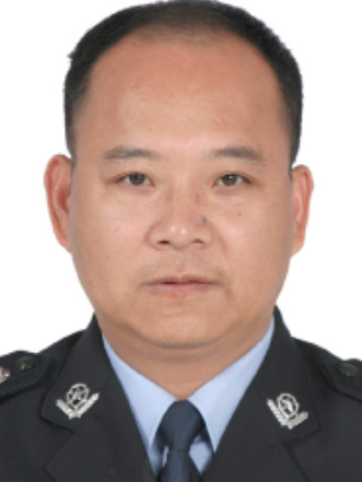 曾保國(廣東省汕尾市公安局黨委委員、副局長、三級高級警長) 曾保國(廣東省汕尾市公安局黨委委員、副局長、三級高級警長)