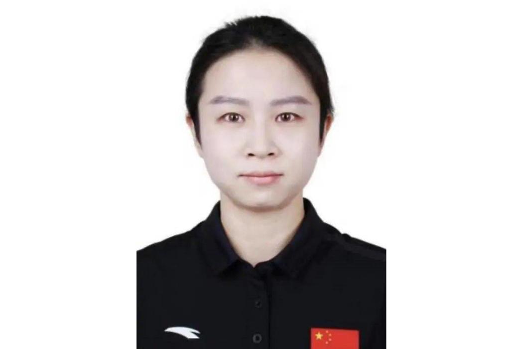 周琳(四川省武術隊青少年女隊主教練、國家一級武術教練) 周琳(四川省武術隊青少年女隊主教練、國家一級武術教練)