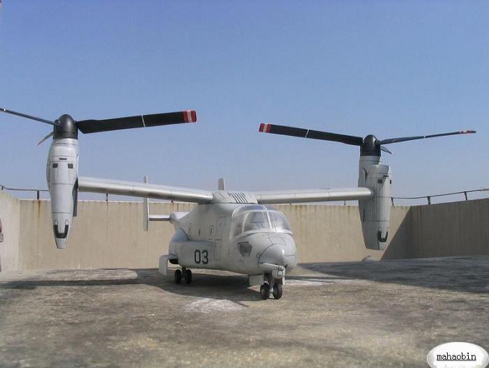 雙旋翼橫列式直升機