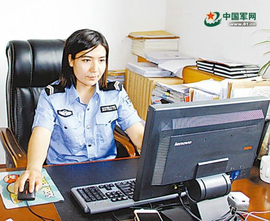 阿斯亞(新疆喀什市公安局職員) 阿斯亞(新疆喀什市公安局職員)