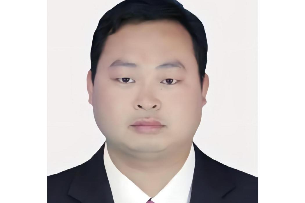 劉明江(曲靖二中興教中學副校長) 劉明江(曲靖二中興教中學副校長)