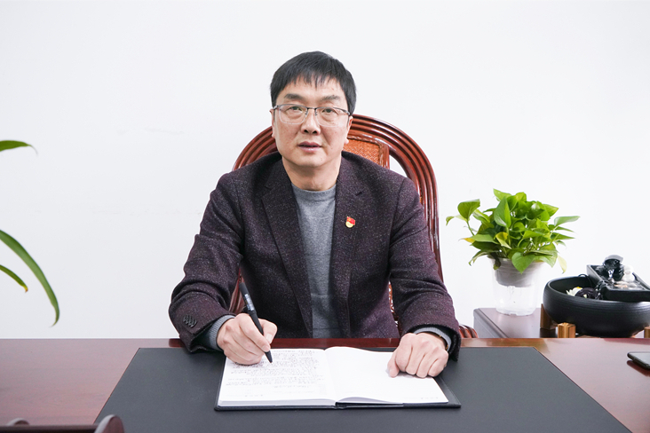 王建華(上饒職業技術學院黨委副書記、院長) 王建華(上饒職業技術學院黨委副書記、院長)