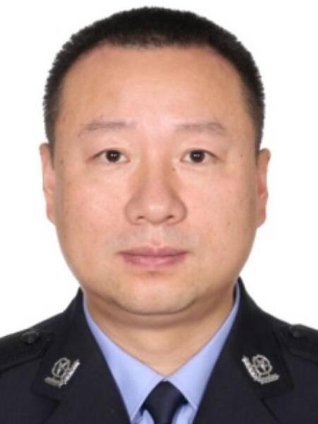 俞凱(浙江省舟山市公安局定海區分局黨委委員、政治處主任) 俞凱(浙江省舟山市公安局定海區分局黨委委員、政治處主任)