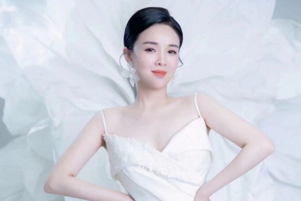 何亞萍(中國青年女高音) 何亞萍(中國青年女高音)