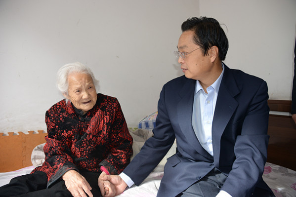 張月春 張月春
