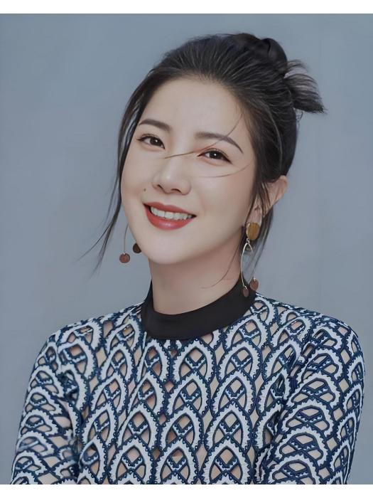 梁妍(女高音歌唱家)